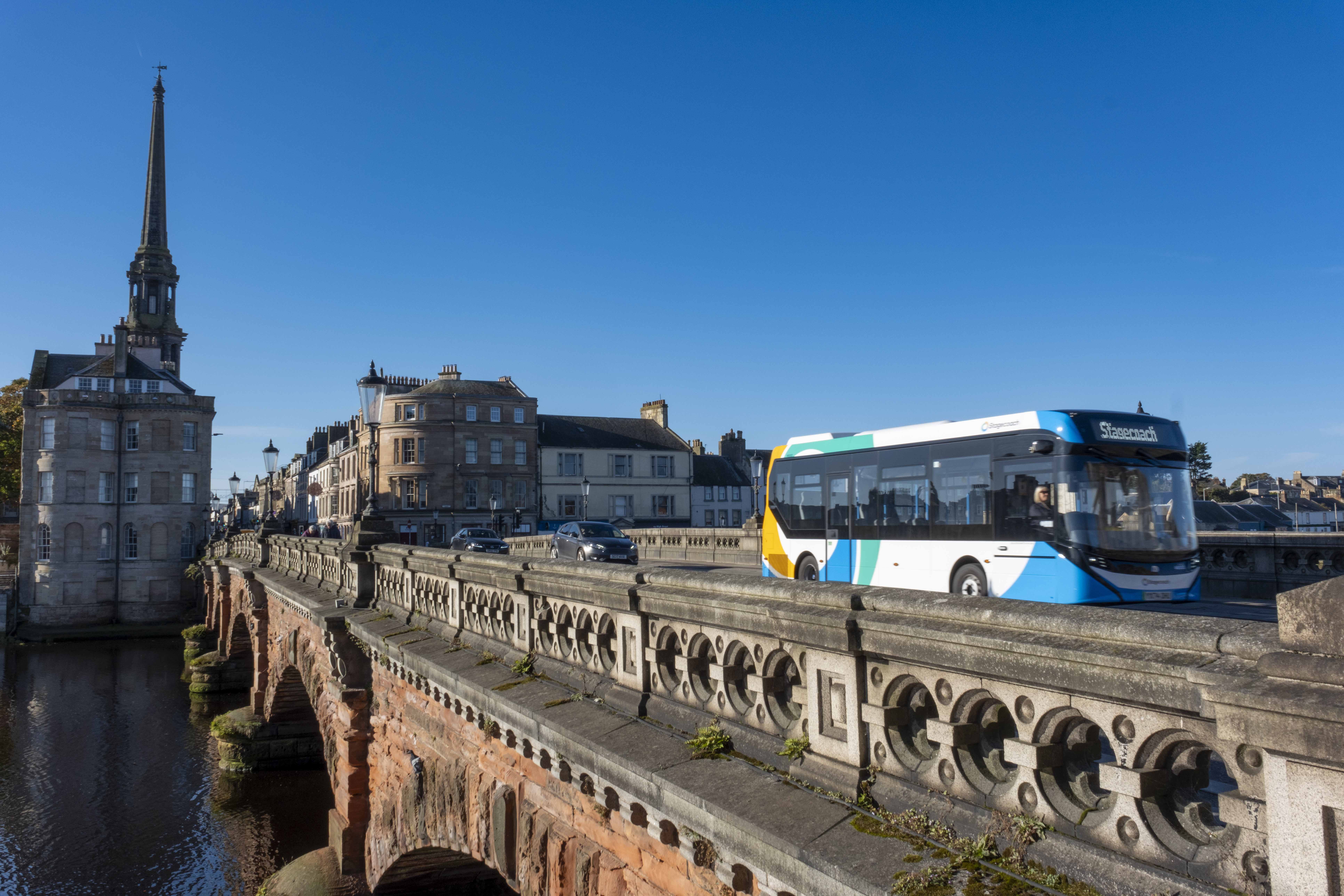 Stagecoach_E100_New Bridge Ayr.jpg