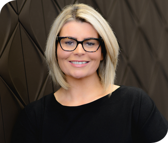 Lynne McBurney, Arnold Clark